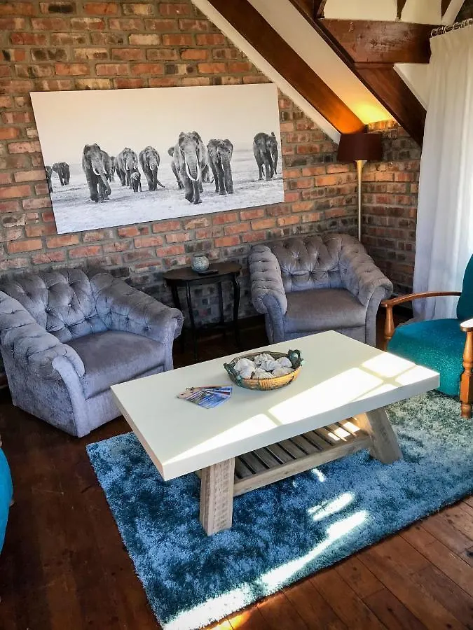 Park View Apartment - Ndlovu - Colchester - 5Km From Elephant Park Port Elizabeth